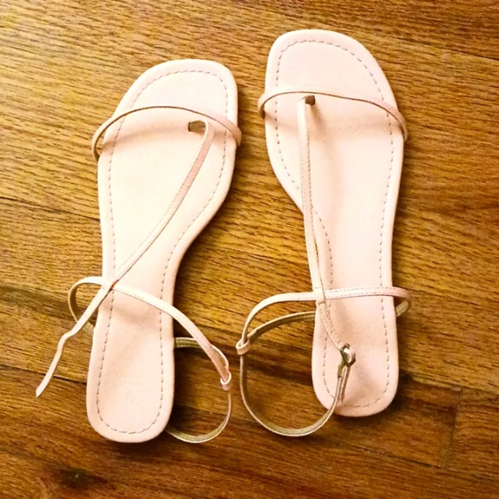 Sandal - Picture 1 of 3